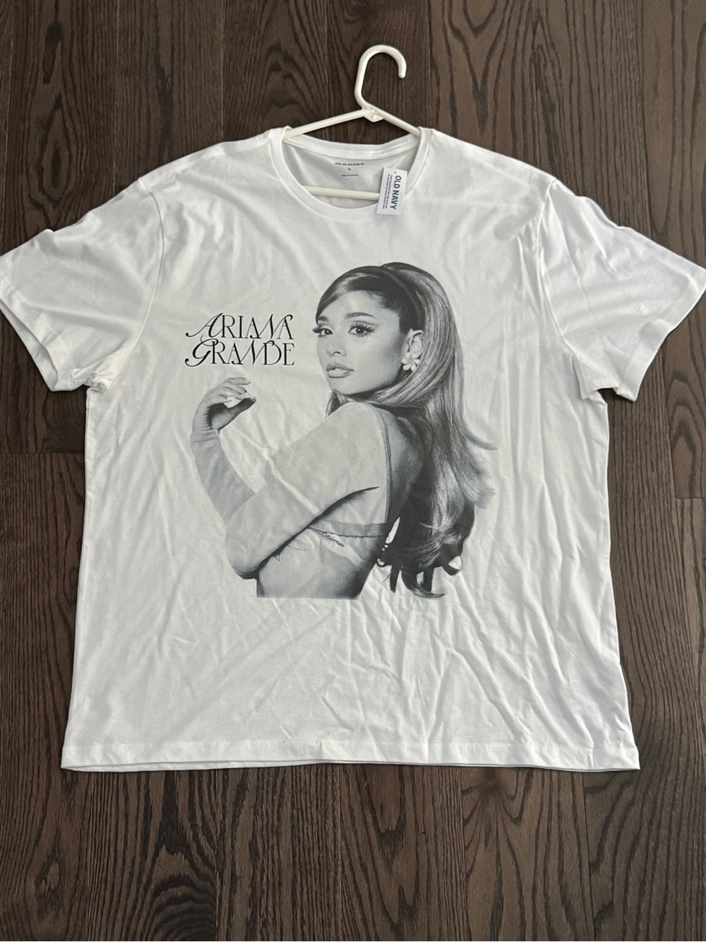 Ariana Grande white t-shirt BRAND NEW Size XL #music #concert #arianagrande